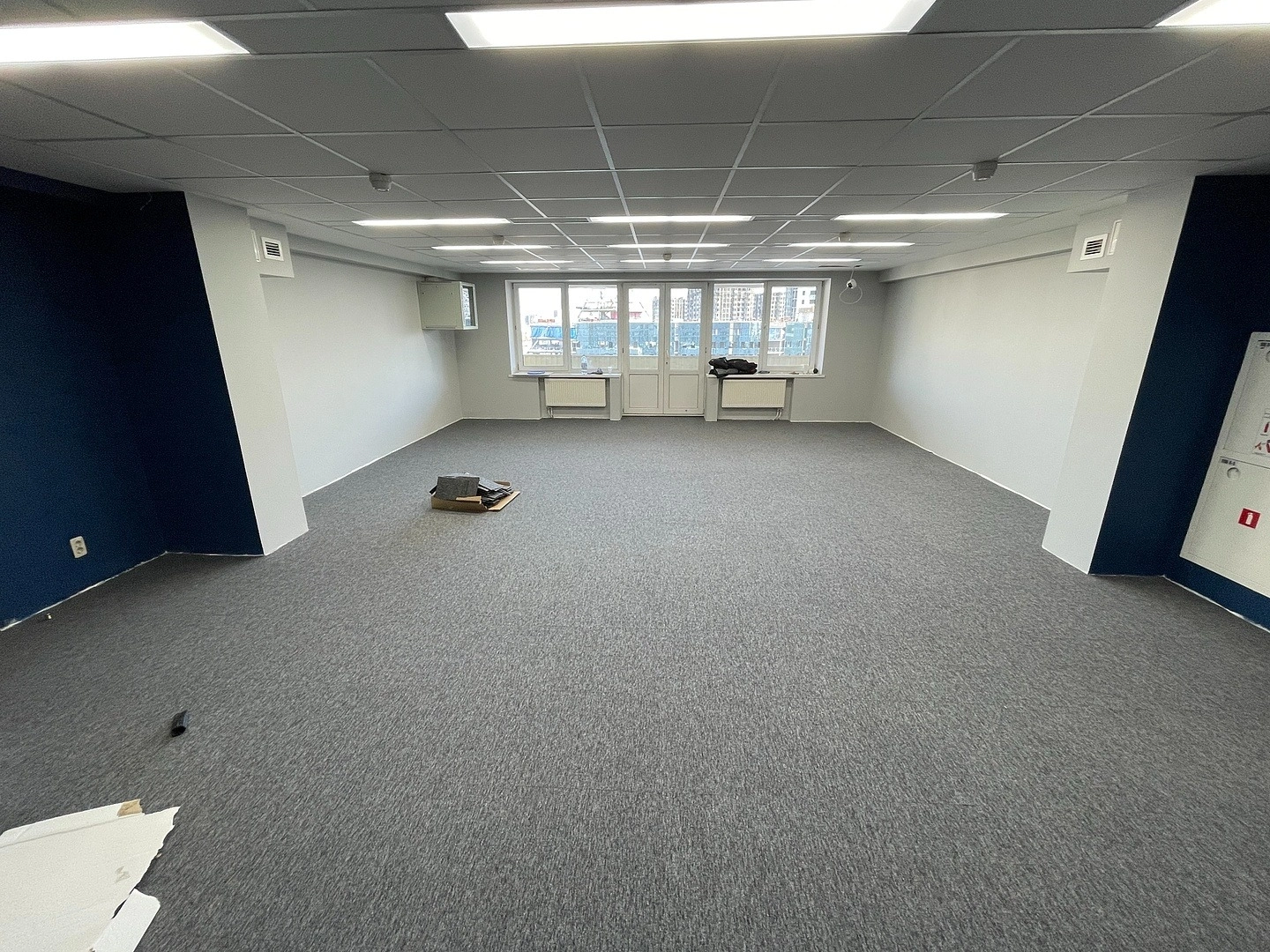 Укладка ковровой плитки в президентской академии  8