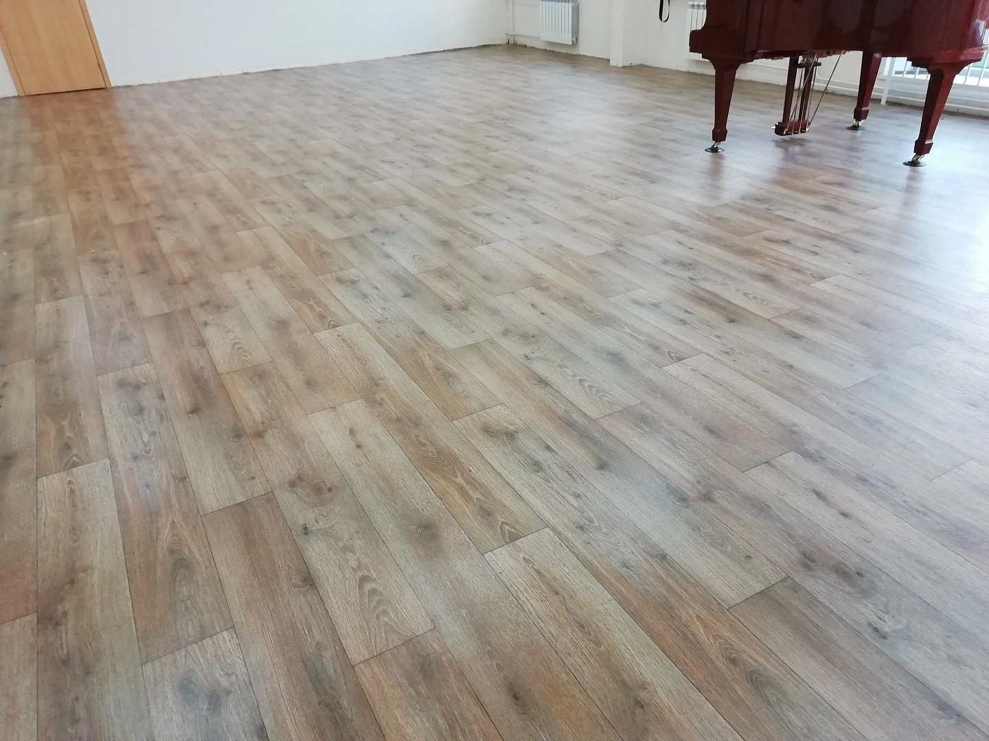 Укладка линолеума в 	МБДОУ   № 66  2