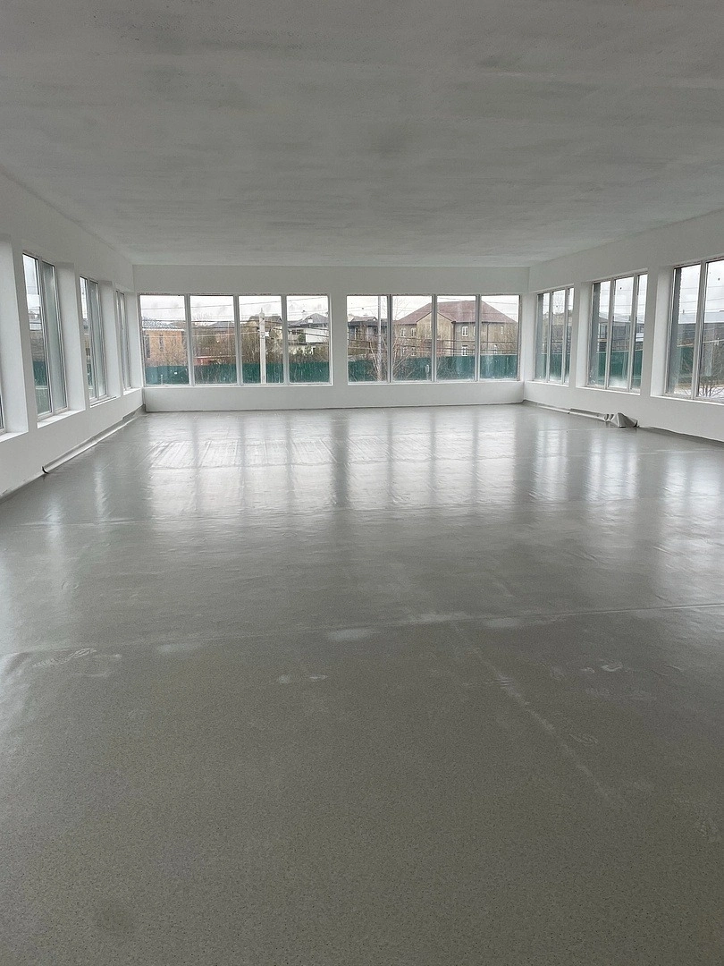 Укладка линолеума в магазине Магнит 11