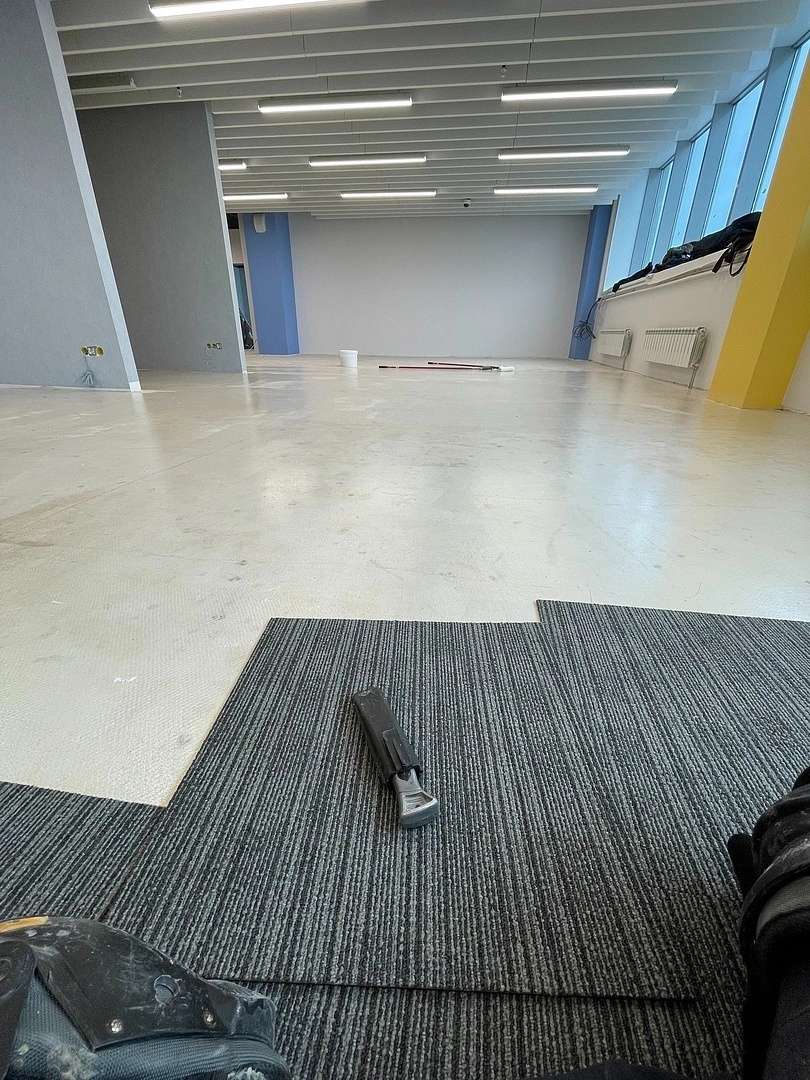 Укладка ковровой плитки в ГНИВЦ 6