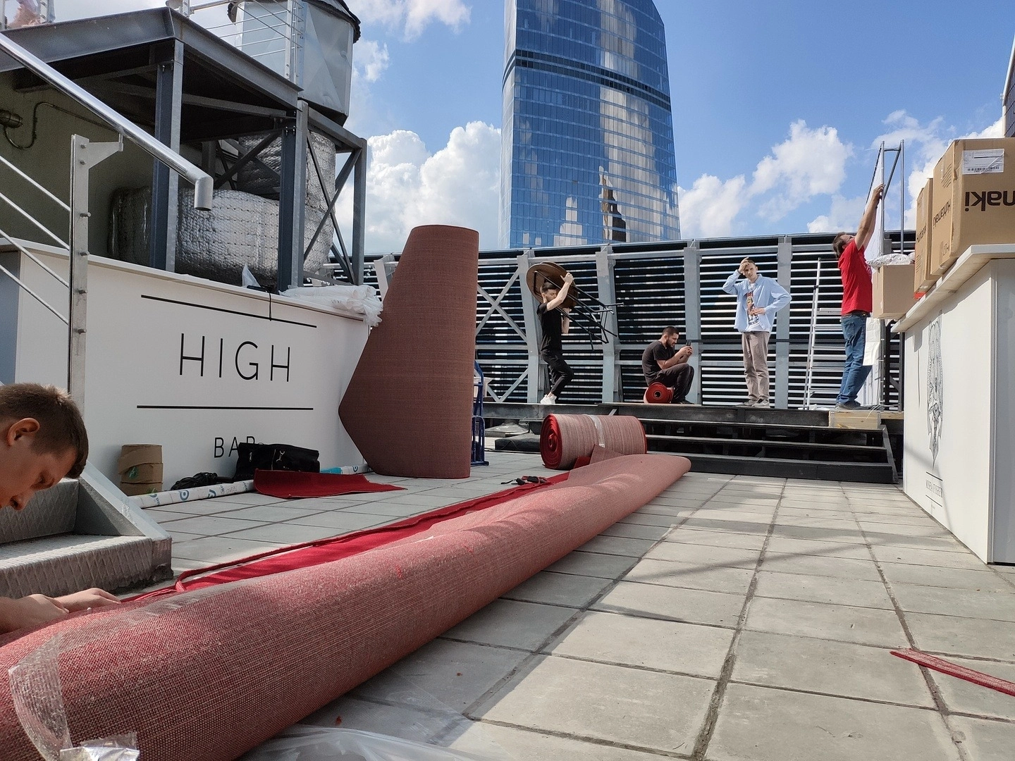 Укладка дорожки в Башне Империя, Москва Сити 2