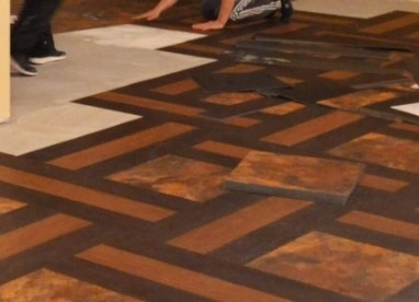 Укладка виниловой плитки с дизайном