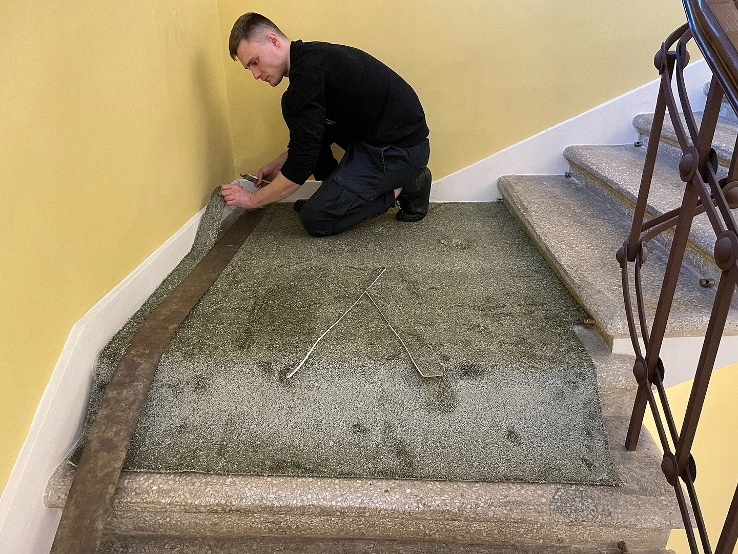 Укладка ковролина в Министерстве культуры РФ 3