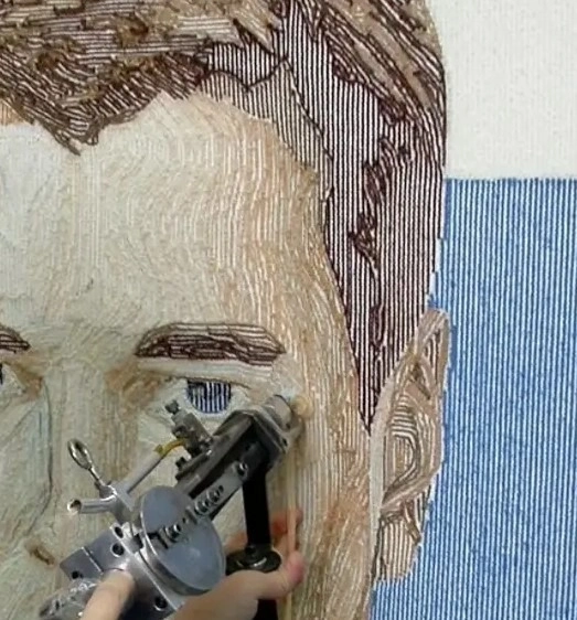 Тафтинговый ковер со сложным рисунком