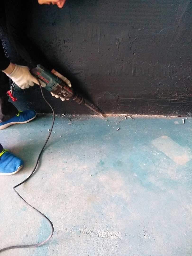 Укладка линолеума  в ресторане 