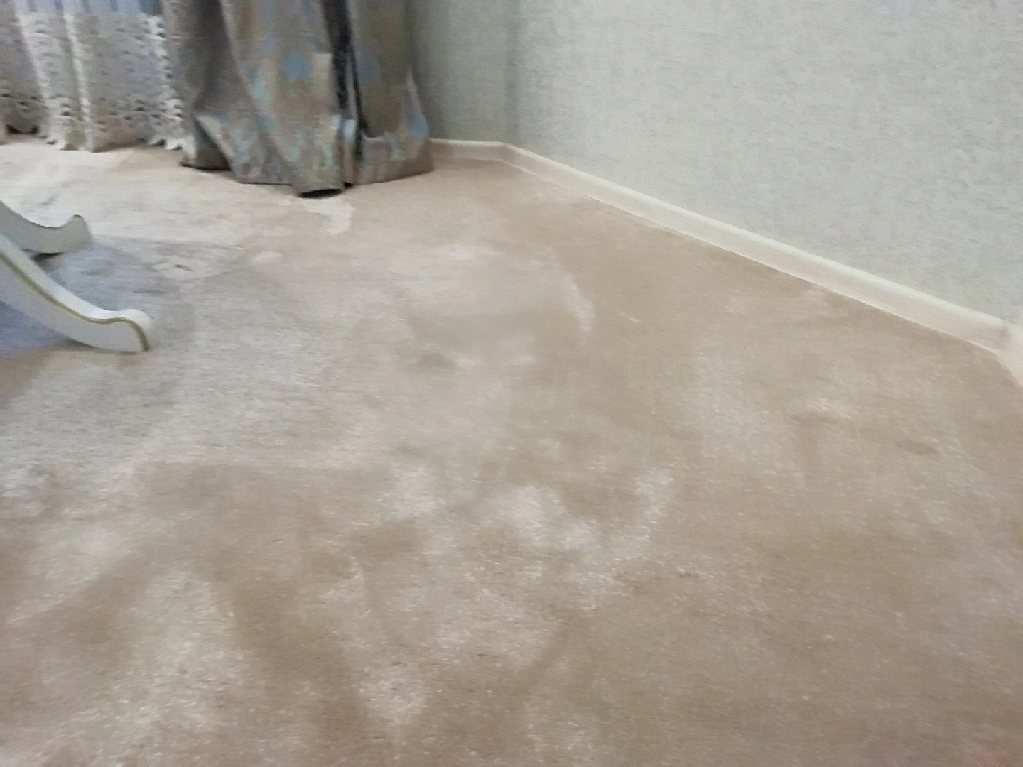 Укладка ковролина в квартире 6