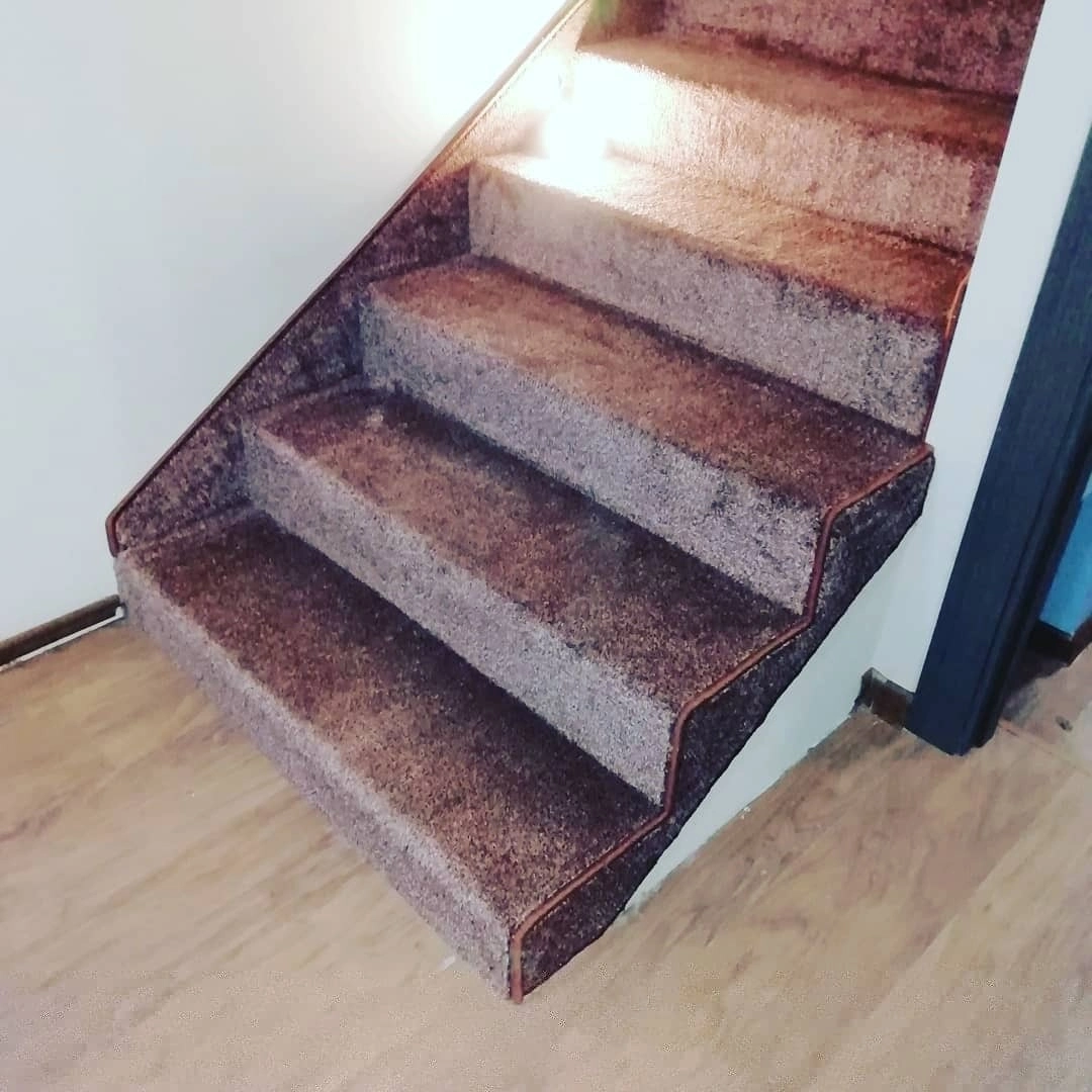 Укладка ковролина в таунхаусе 2