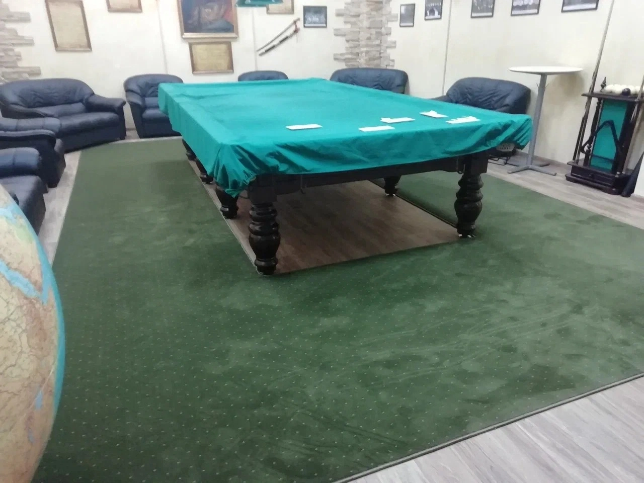 Укладка дорожки вокруг бильярдного стола 3