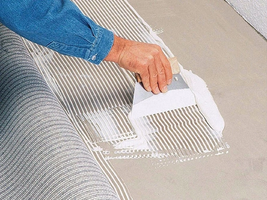 Укладка ковролина на клей