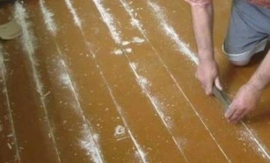 Укладка линолеума на деревянный пол