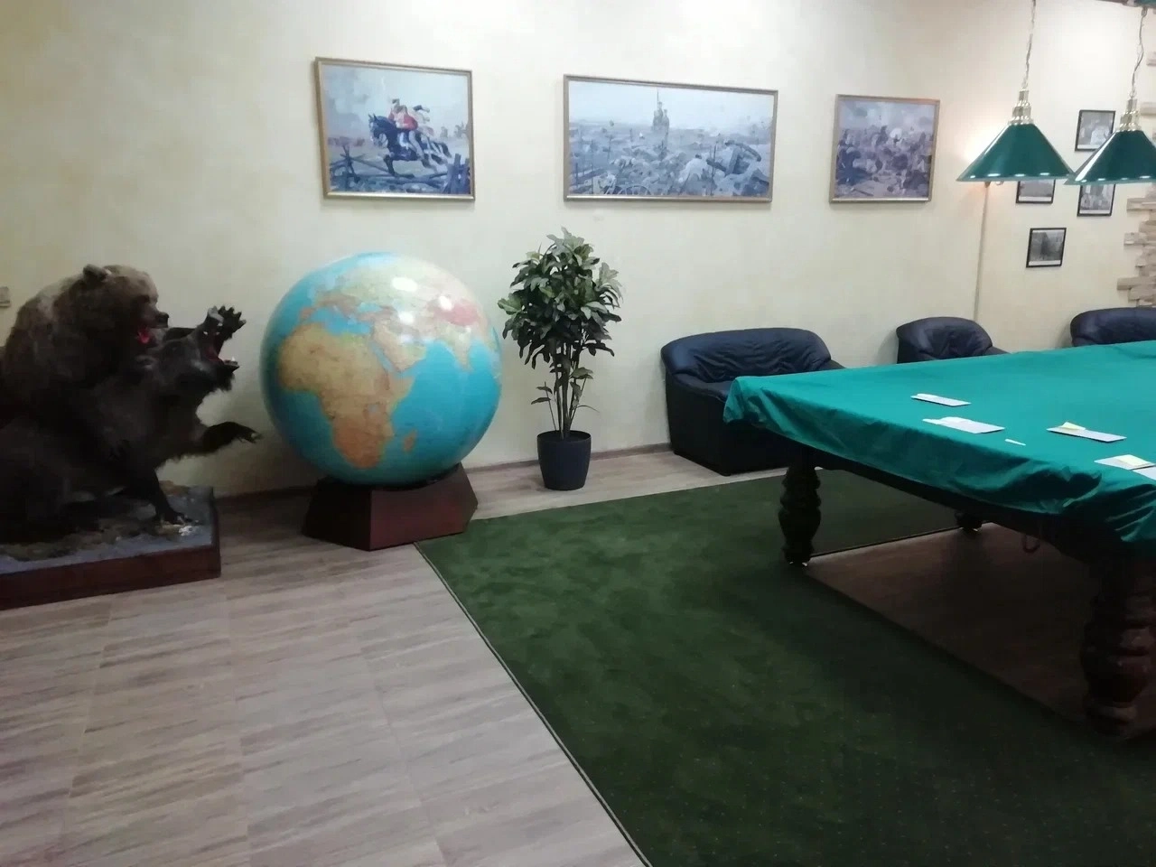 Укладка дорожки вокруг бильярдного стола