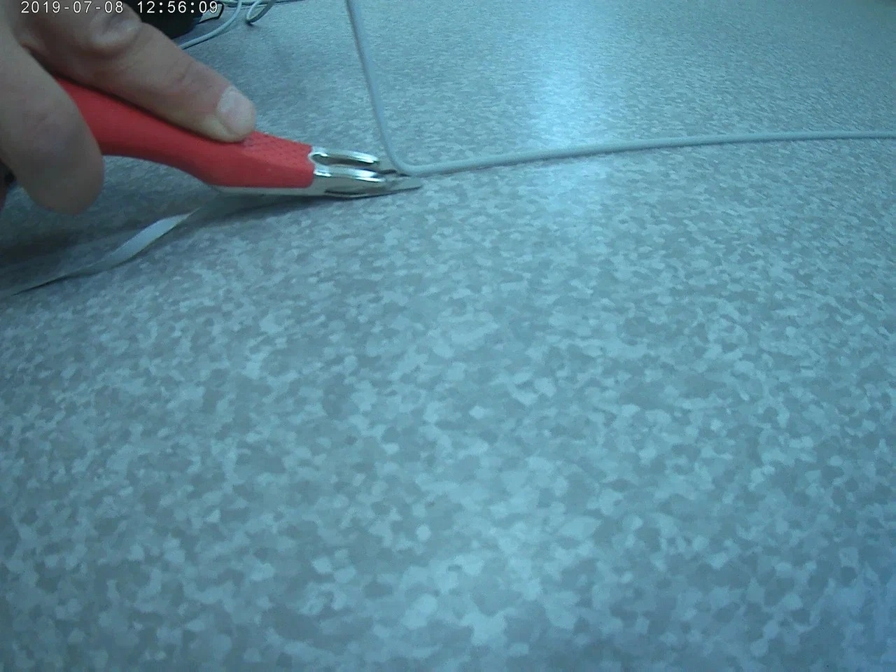 Укладка линолеума  в офисе интернет-магазина 7