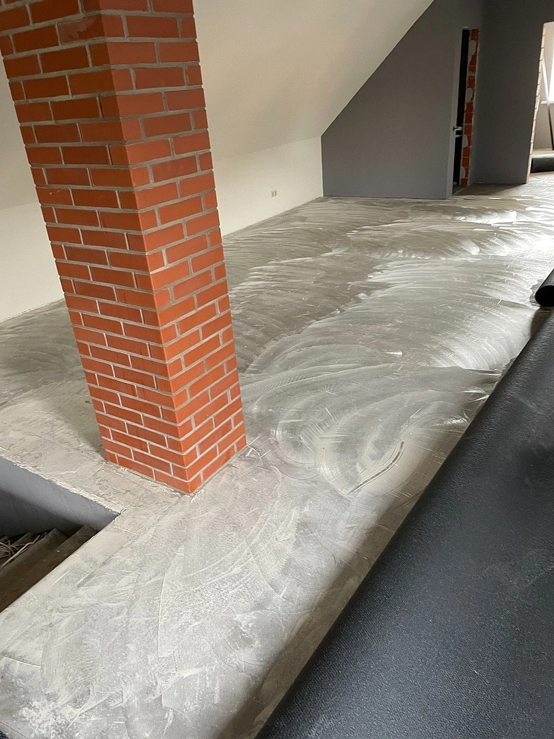 Укладка ковролина  в коттедже 3