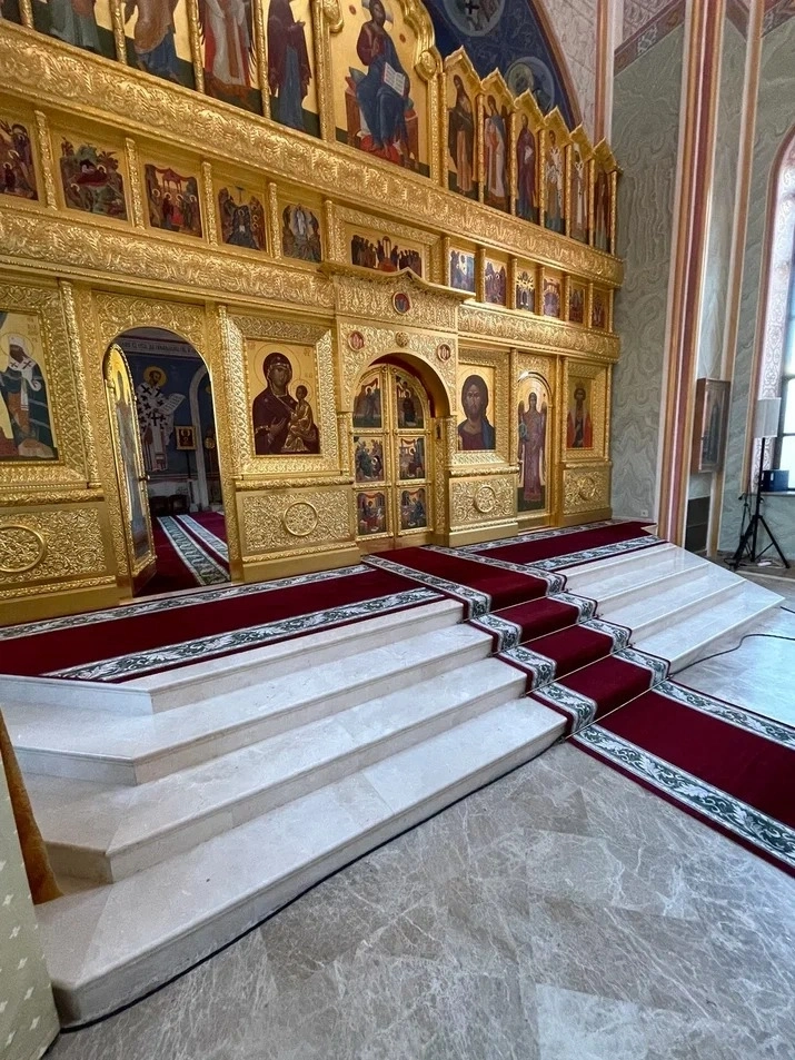 Укладка дорожки в Церкви Владимира Равноапостольного при Епархиальном доме 2