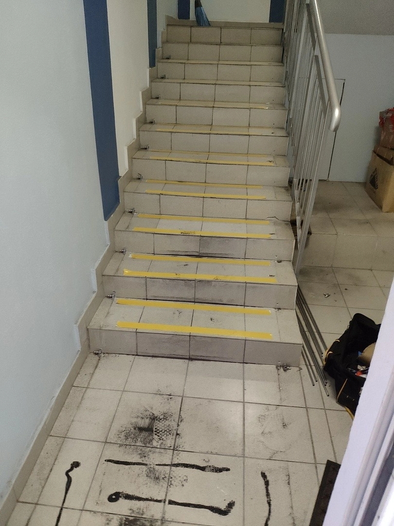 Укладка дорожки в УК Логистика 2