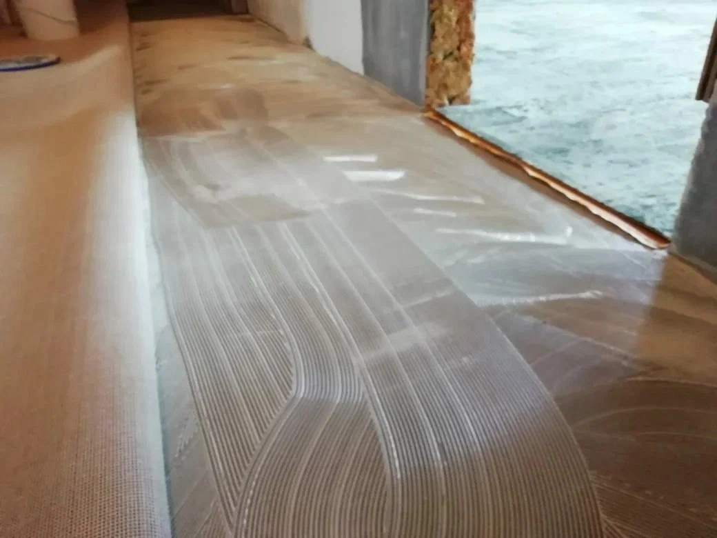 Укладка ковролина в новостройке 9