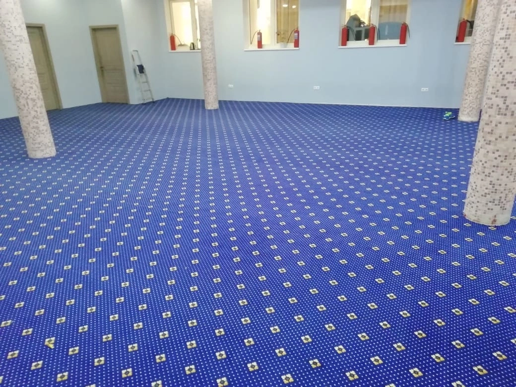 Укладка ковролина в Храме Кришны 9