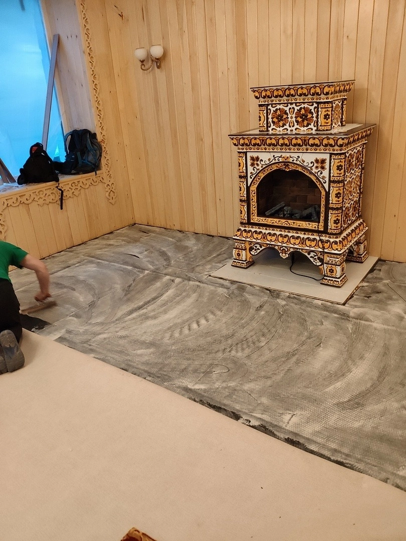 Укладка ковролина  в ресторане Индрик