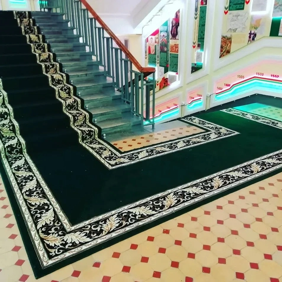 Укладка дорожки в  Центральной городской библиотеке им. К. Г. Паустовского 3