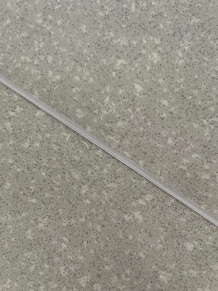 Укладка линолеума в офисе 7