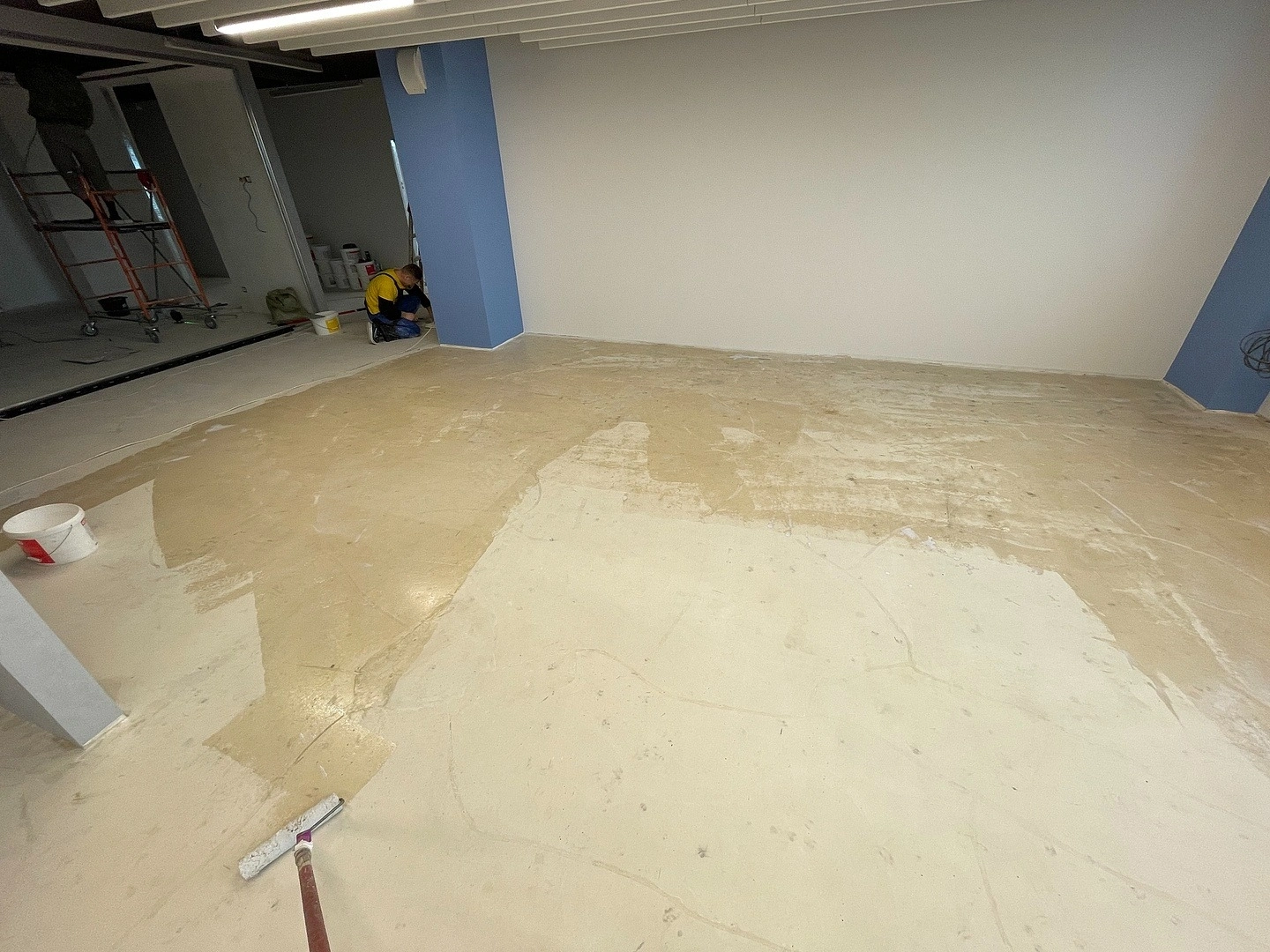 Укладка ковровой плитки в ГНИВЦ 4