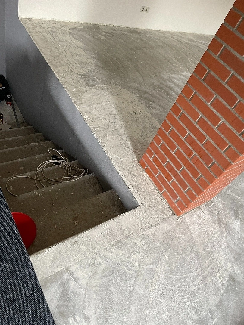 Укладка ковролина  в коттедже 5