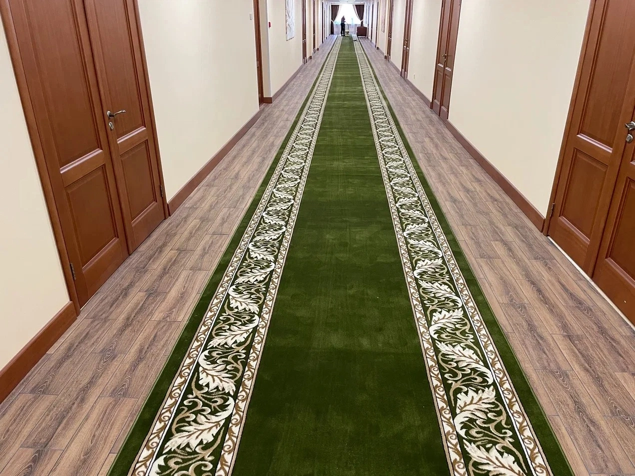 Укладка дорожки в  университете имени С. Г. Строганова