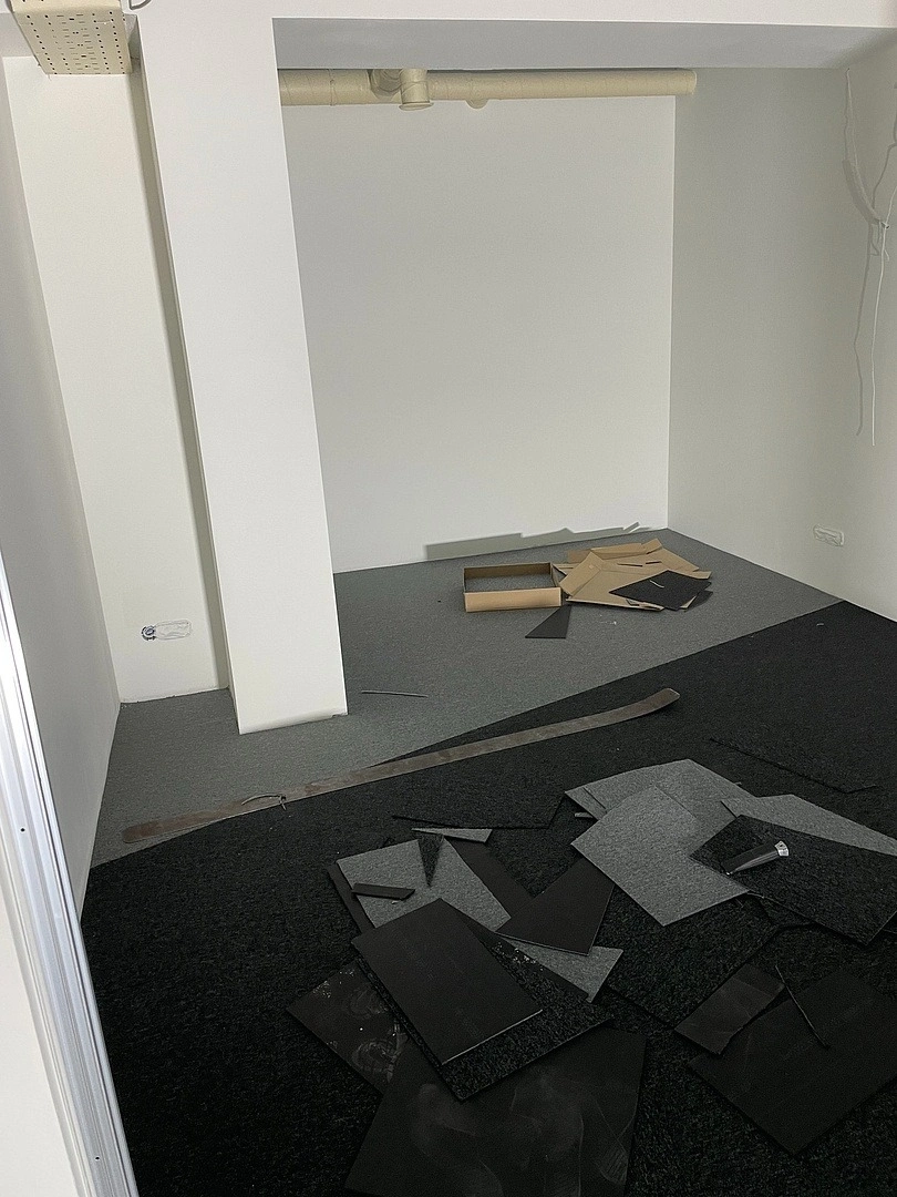 Укладка ковровой плитки в архитектурном бюро 17