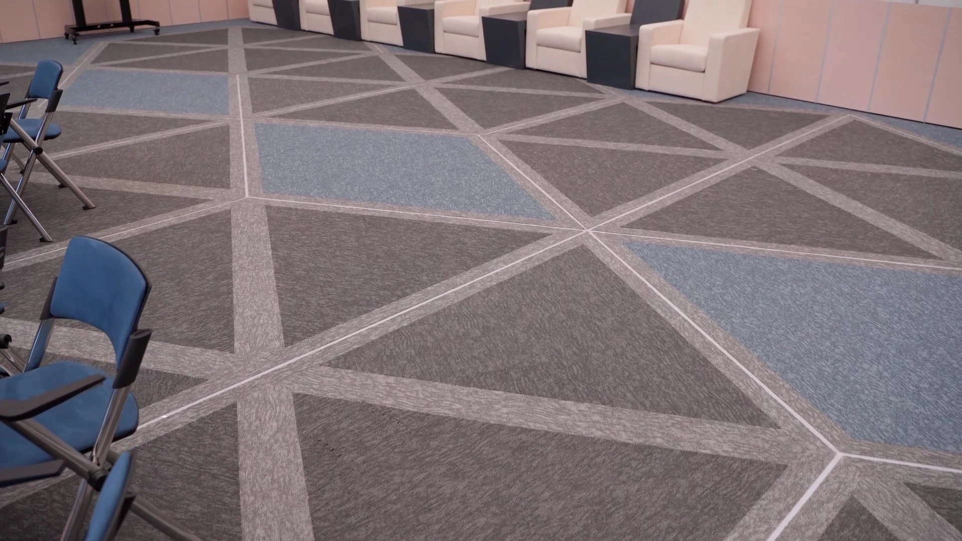 Укладка ковровой плитки в Обнинск РосАтом в виде сот реактора