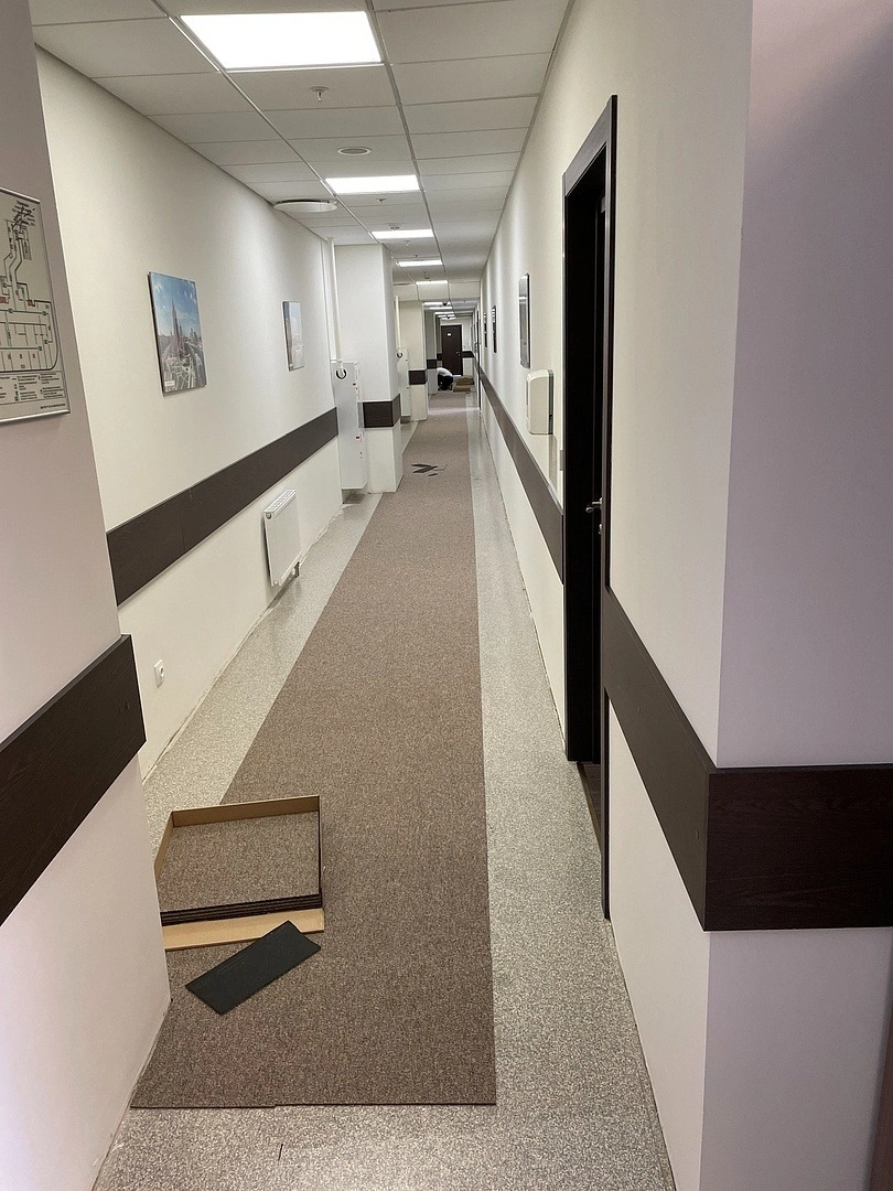 Укладка ковровой плитки в ТЦ Щелковский 2