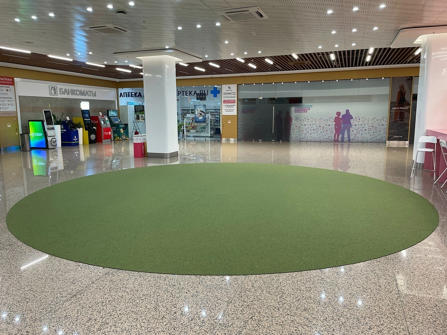 Укладка ковровой плитки в ТЦ Щелковский 21