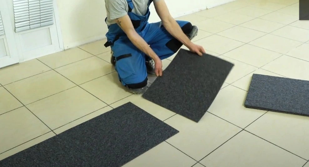 Укладка ковровой плитки