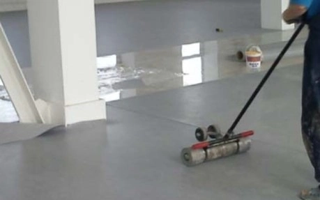 Укладка коммерческого линолеума