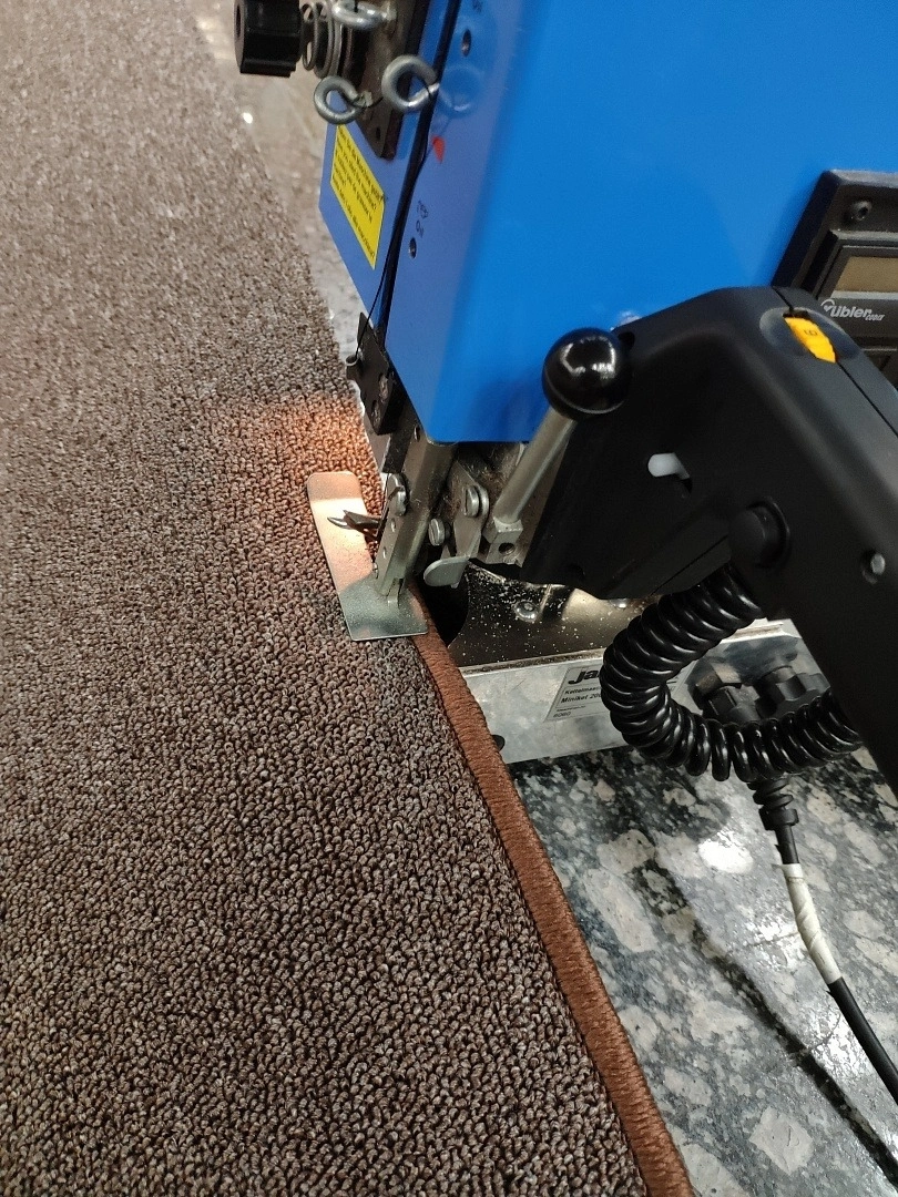 Оверлок ковролина в Музее Победы 4