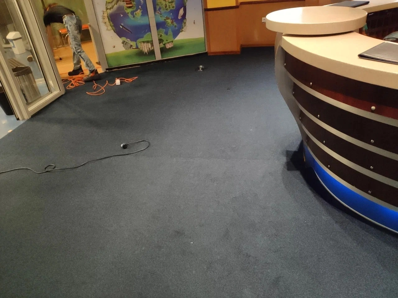 Укладка ковролина в фитнес-клубе Janinn Fitness 11