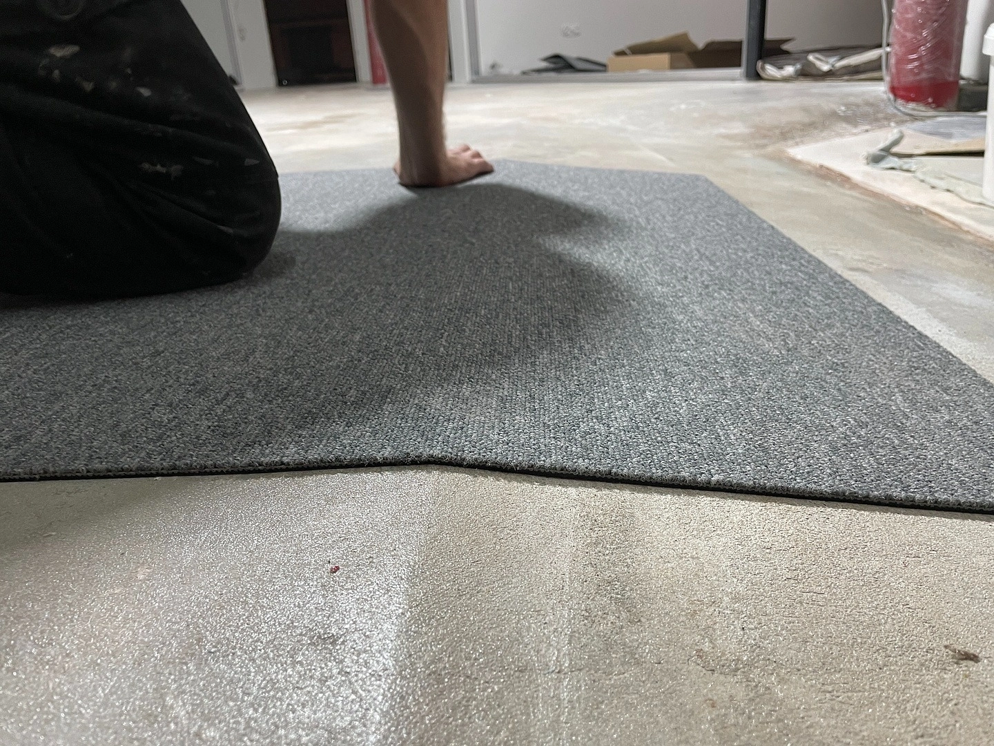 Укладка ковровой плитки в архитектурном бюро 8