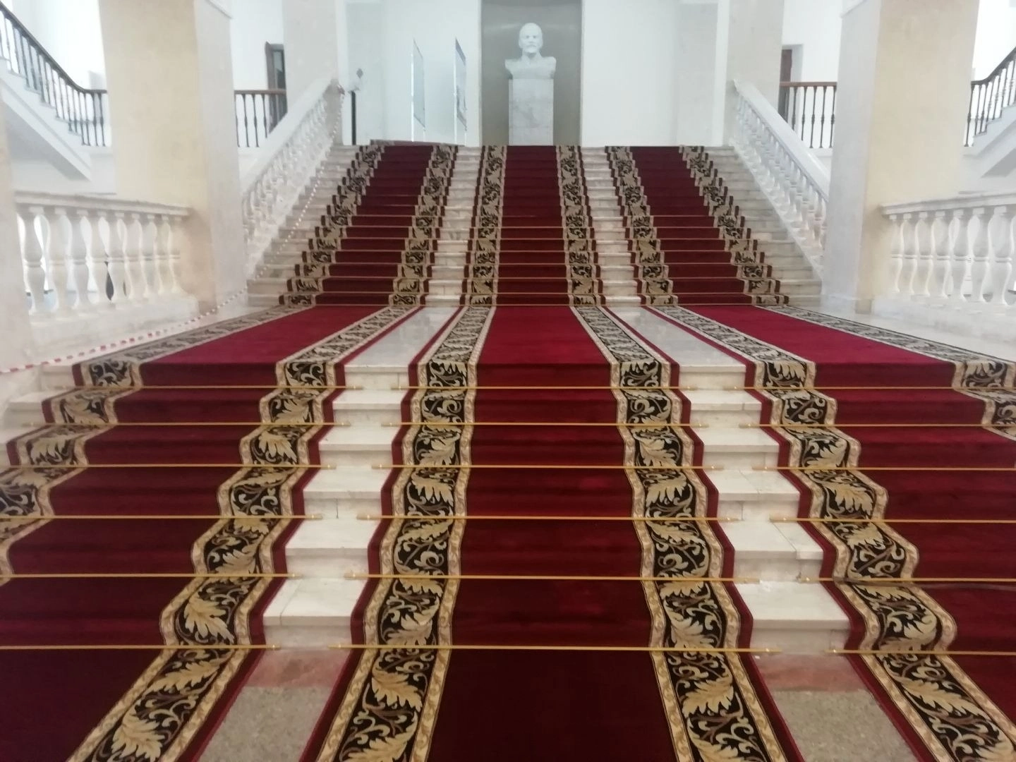 Укладка дорожки в энергетическом университете МЭИ 3