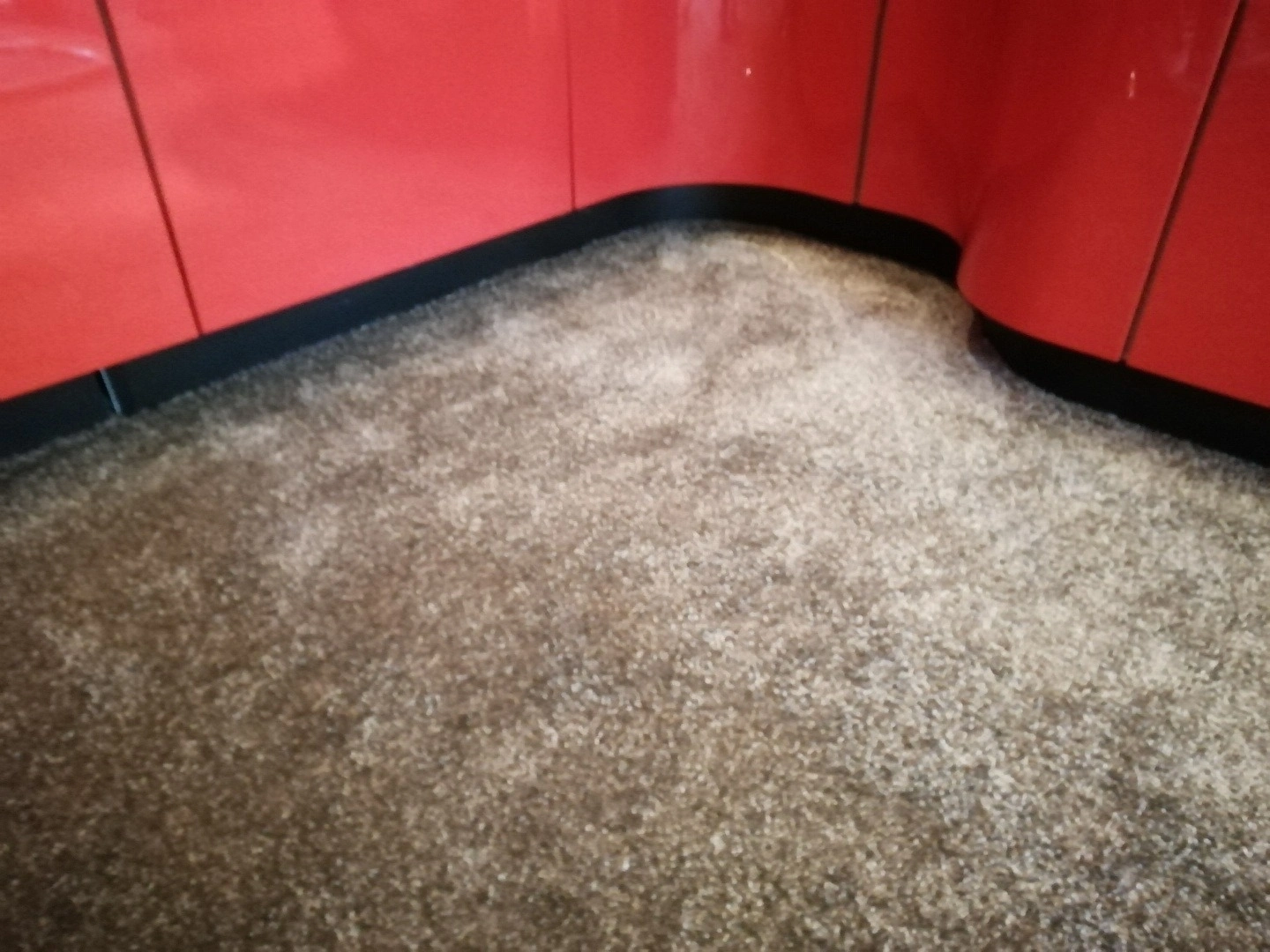 Укладка ковролина в квартире 8