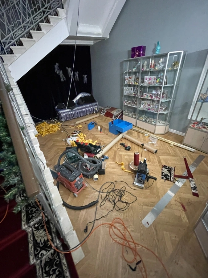 Укладка ковровой дорожки  в усадьбе Знаменское-Губайлово 5