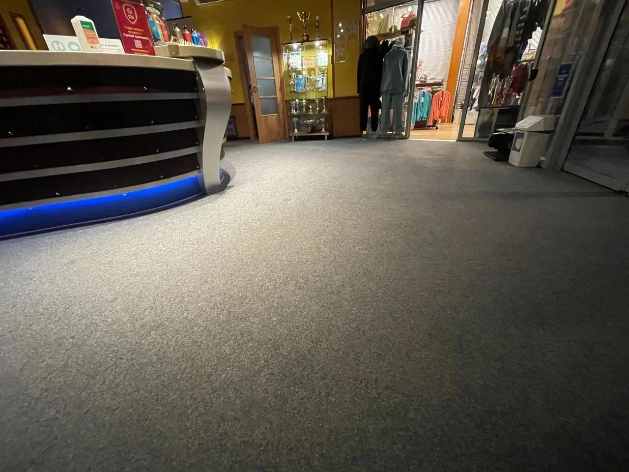 Укладка ковролина в фитнес-клубе Janinn Fitness