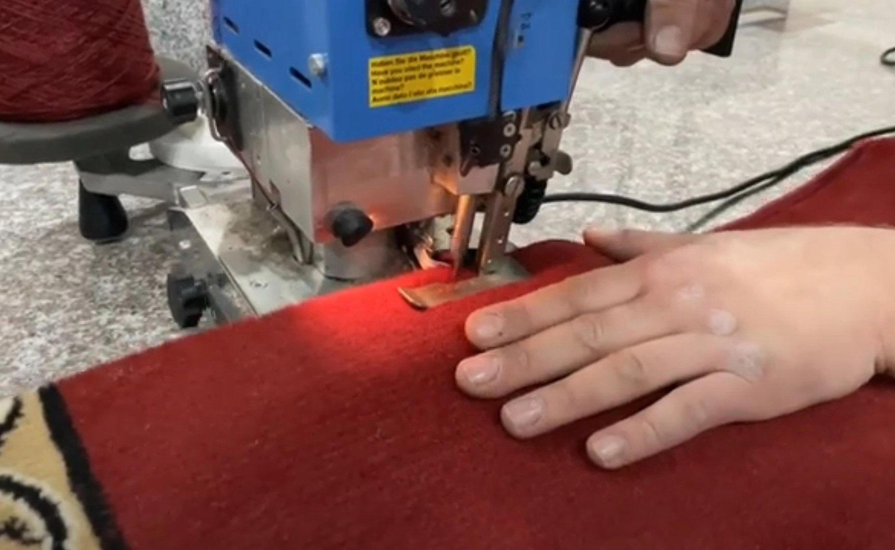 Оверлок ковровых дорожек