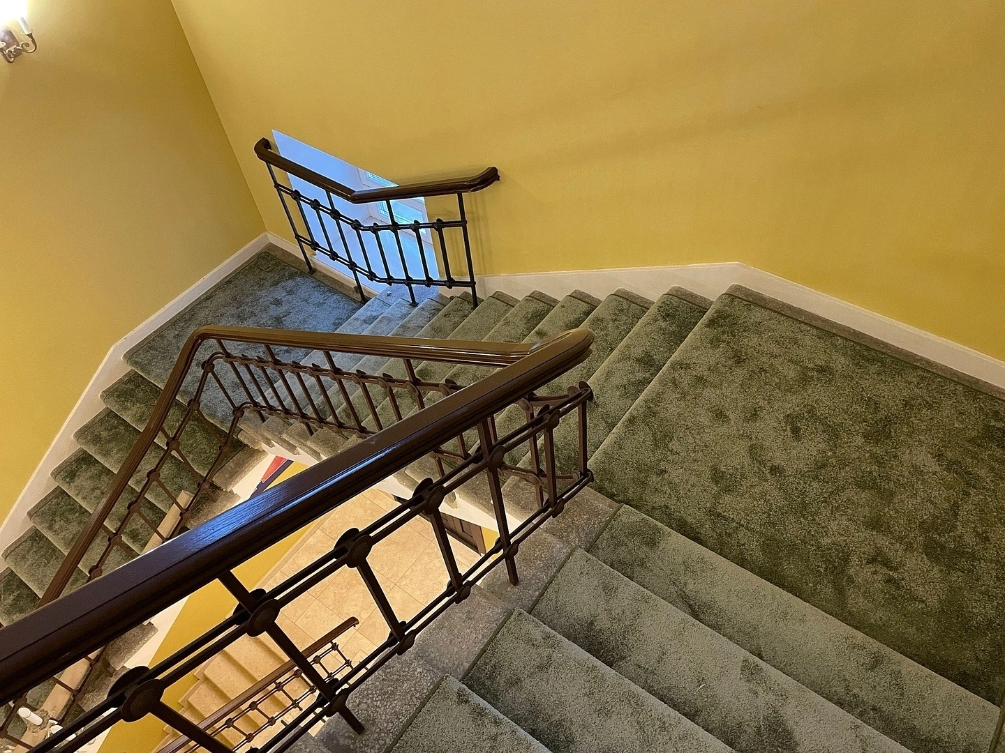 Укладка ковролина в Министерстве культуры РФ 13