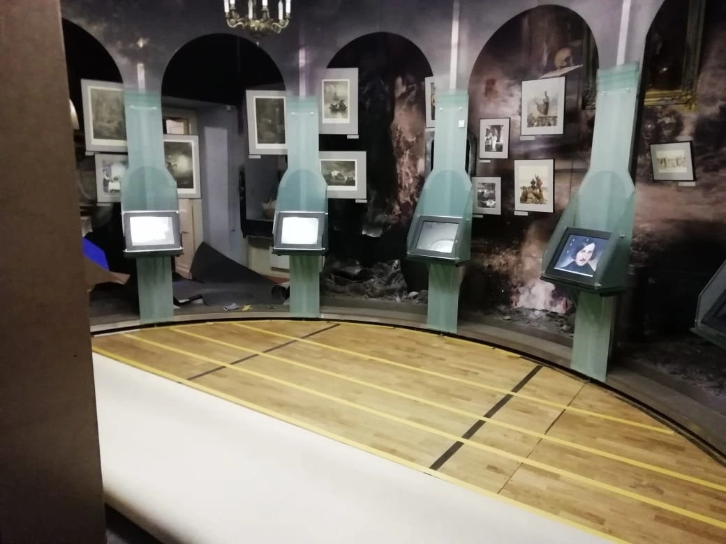 Укладка ковролина для мемориального музея Н. В. Гоголя  4