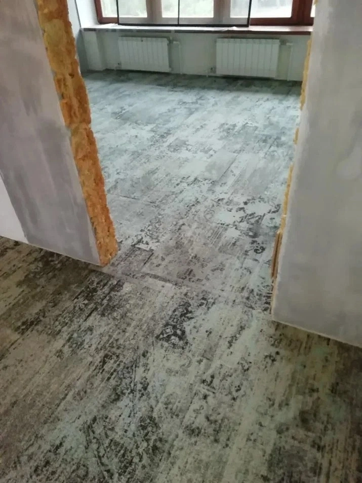 Укладка ковролина в новостройке 10