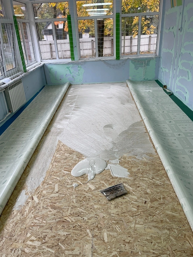 Укладка линолеума в детском саду 3