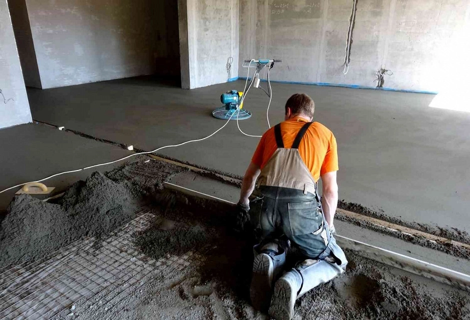 Устройство стяжки пола