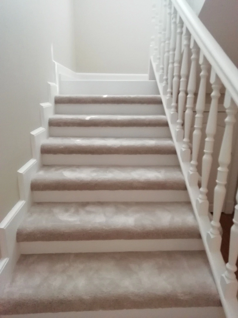 Укладка ковролина в коттедже 2