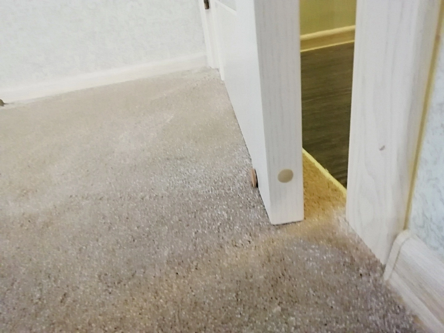 Укладка ковролина в квартире 3