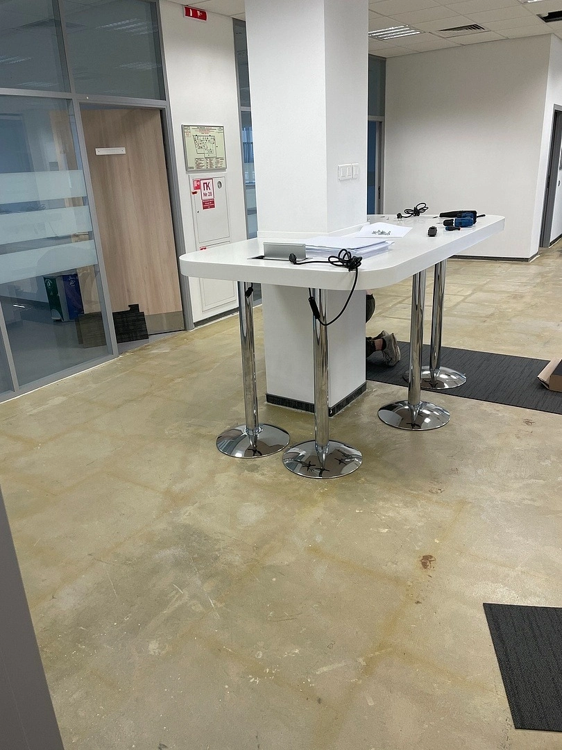 Укладка ковровой плитки в инновационном центре 