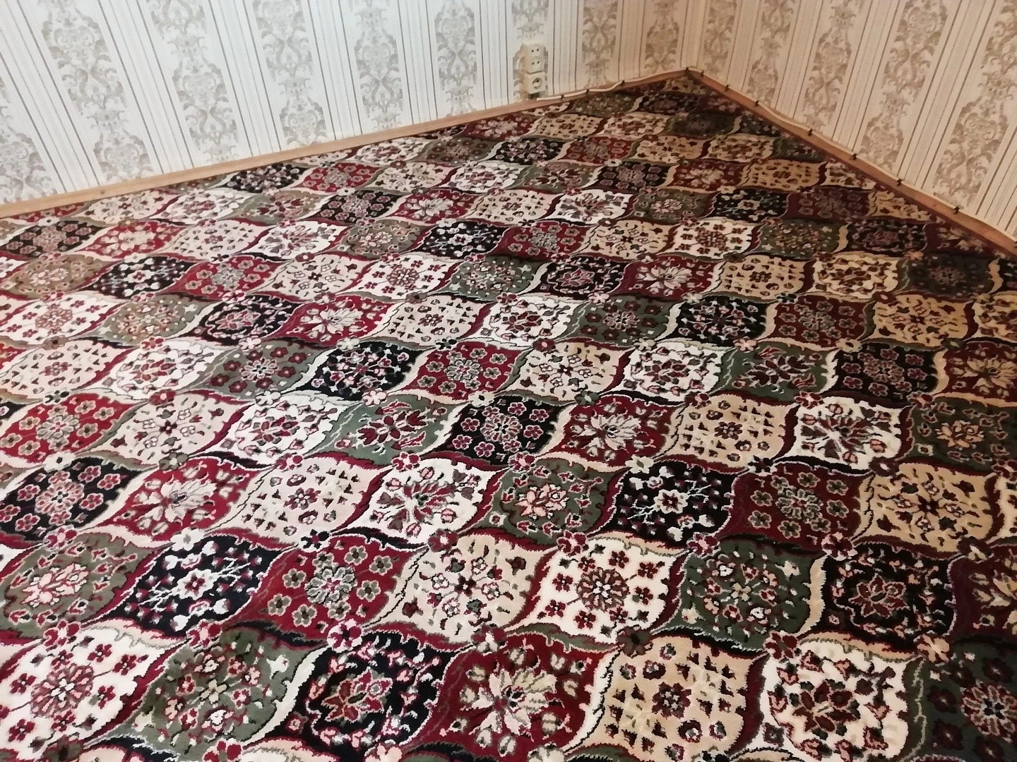 Укладка ковролина в квартире 3